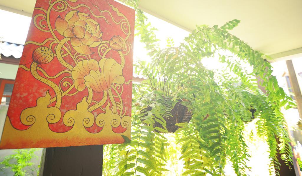 Manon Hostel Chiang Mai Buitenkant foto