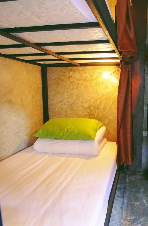 Manon Hostel Chiang Mai Buitenkant foto