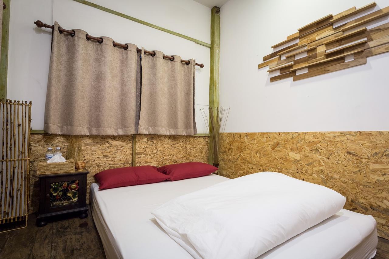 Manon Hostel Chiang Mai Buitenkant foto