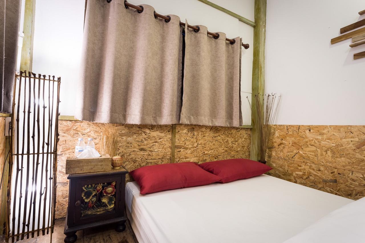 Manon Hostel Chiang Mai Buitenkant foto
