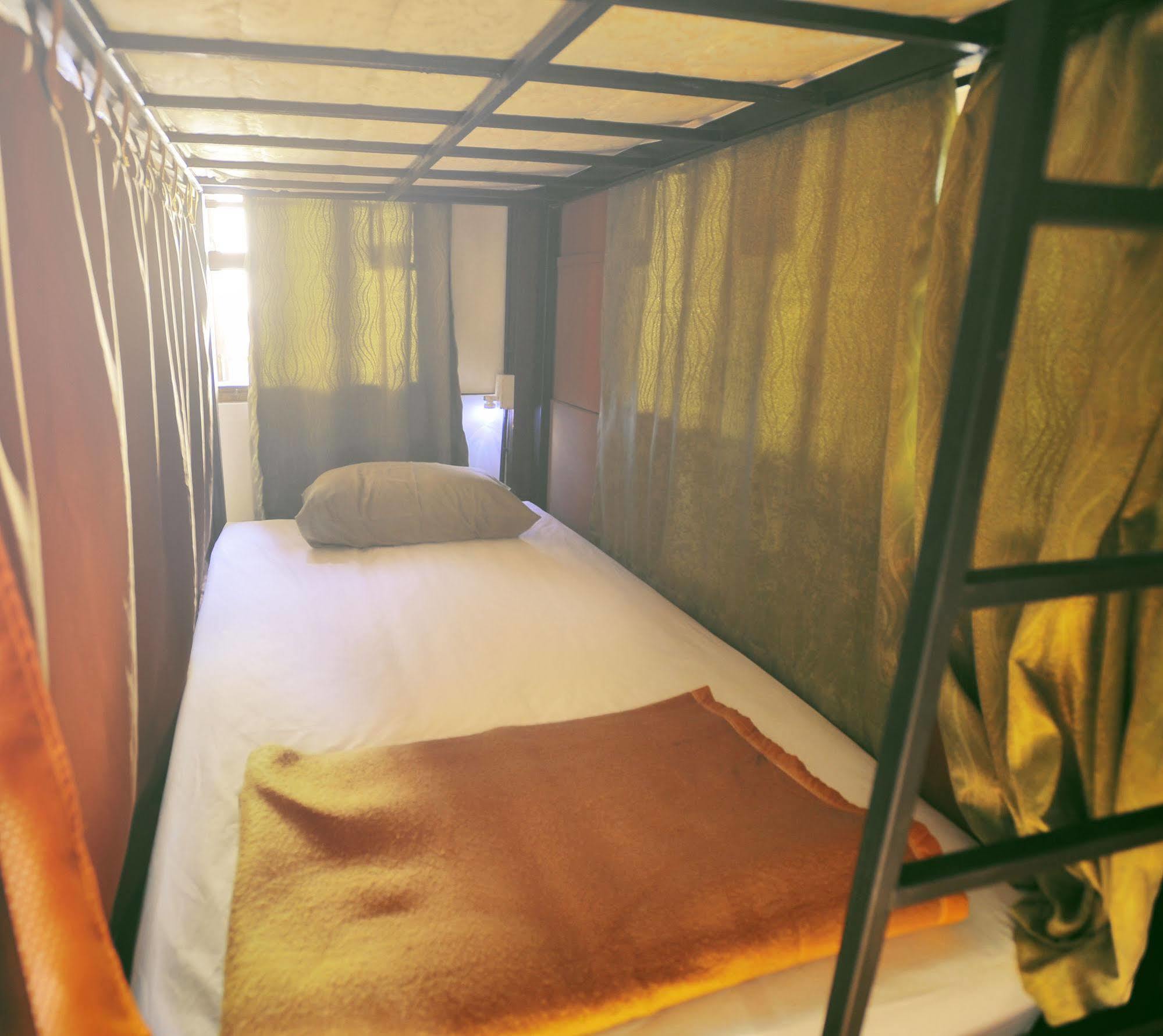 Manon Hostel Chiang Mai Buitenkant foto