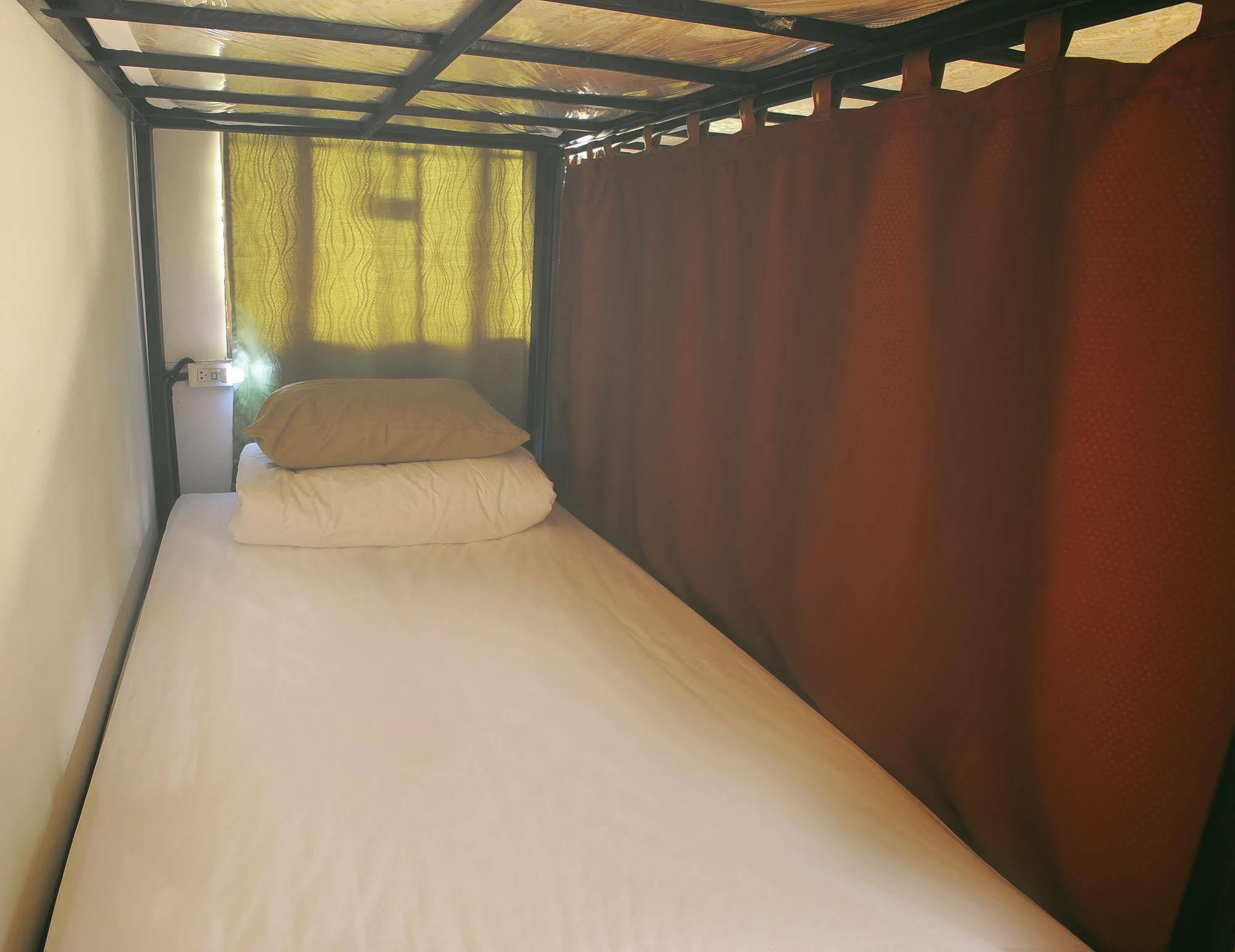 Manon Hostel Chiang Mai Buitenkant foto