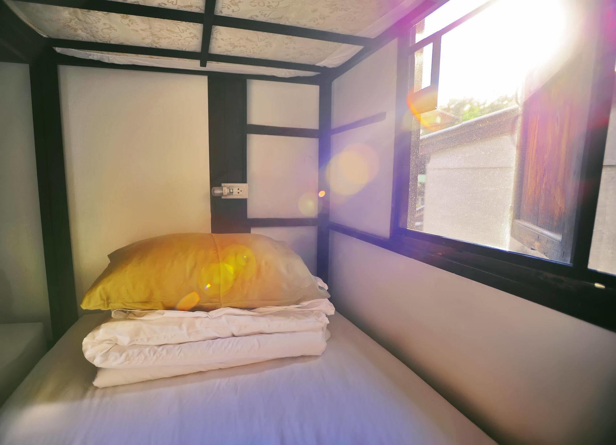 Manon Hostel Chiang Mai Buitenkant foto