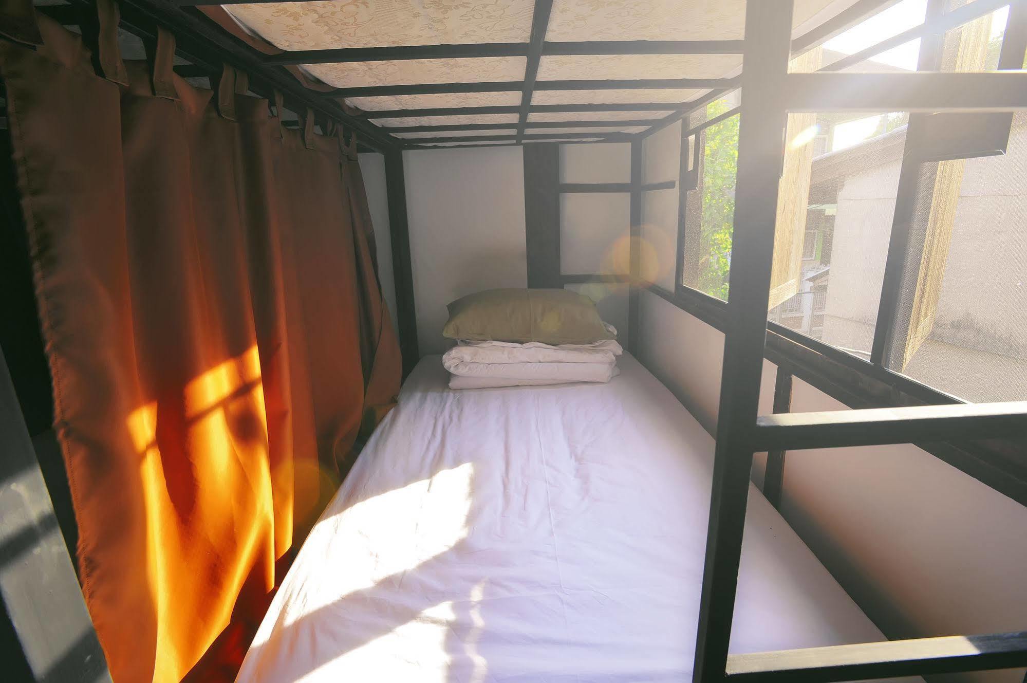 Manon Hostel Chiang Mai Buitenkant foto