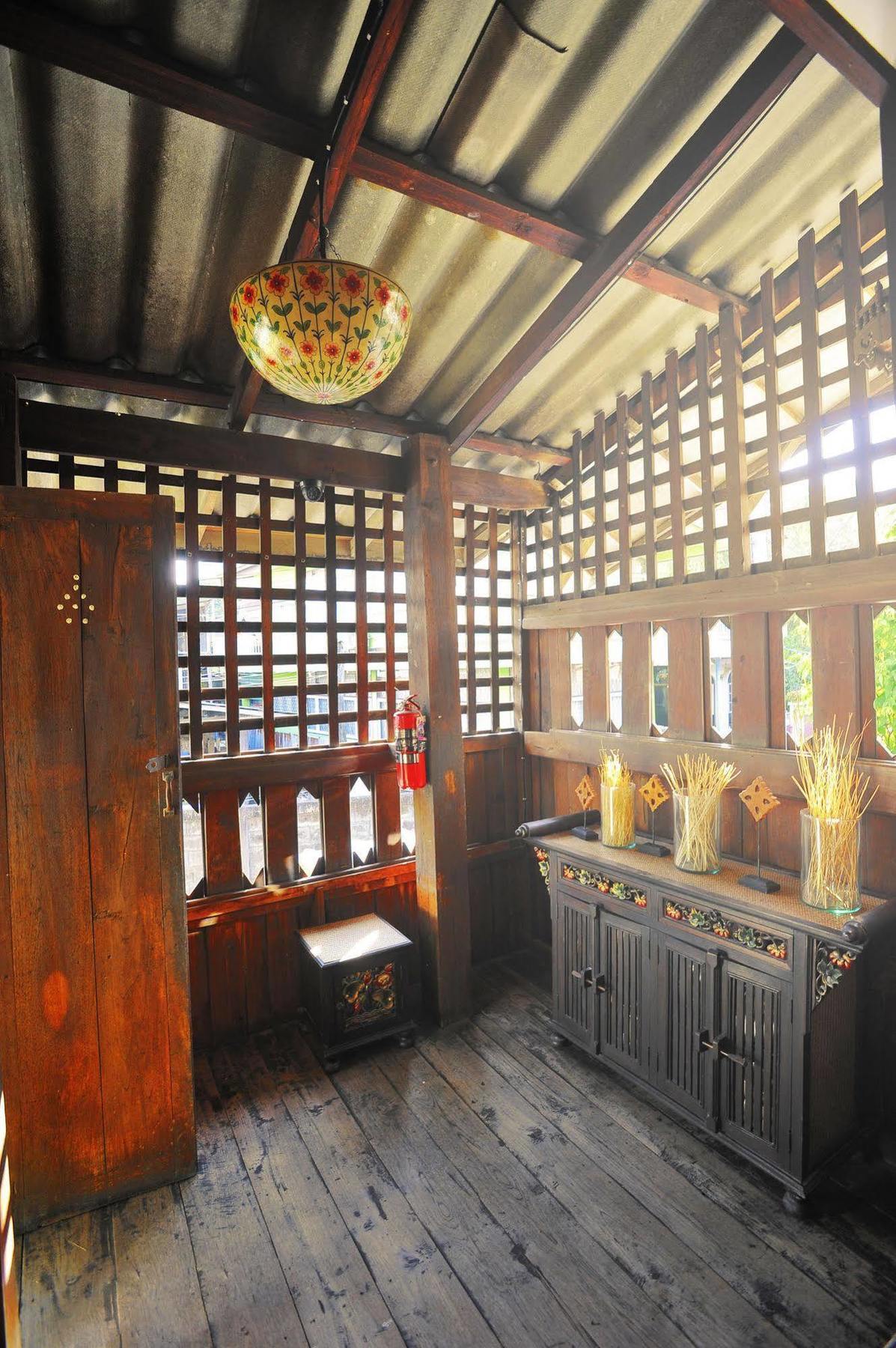 Manon Hostel Chiang Mai Buitenkant foto